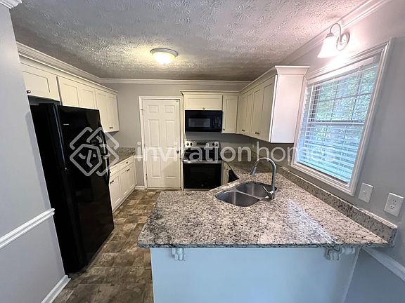 5th image of 1922 Kevin Dr SE