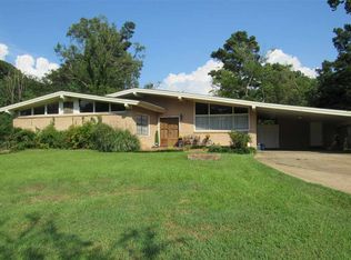 944 Fairfax Cir, Jackson, MS 39211