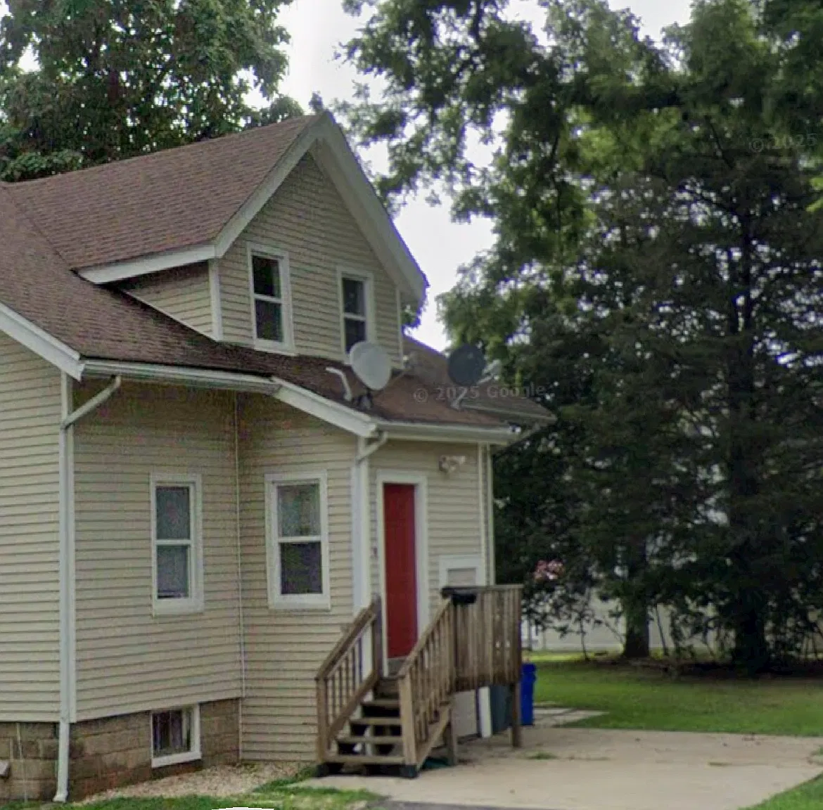 2 bed, 750 sqft, $1,950 — Photo 1