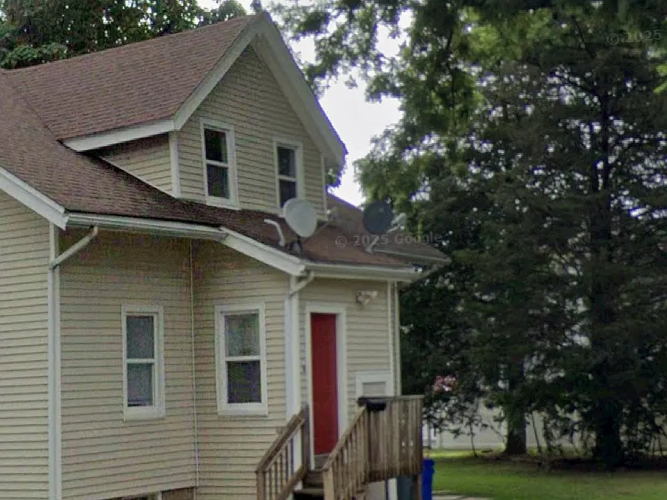 413 W Poplar Ave #2