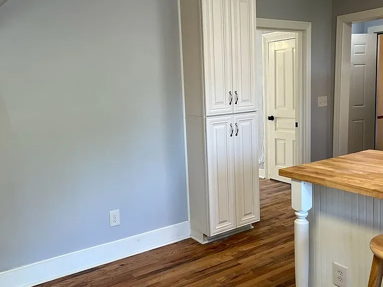 GHP 11-109 W Ormsby — Photo 5