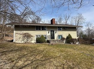 12 Coolidge Ct, Middletown, NY 10940