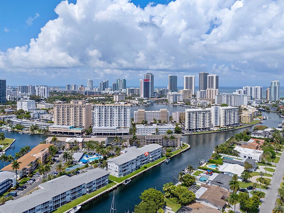 1st image of 455 Paradise Isle Boulevard #404