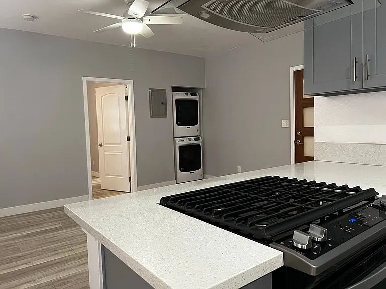 338 Cedar Ave — Photo 6