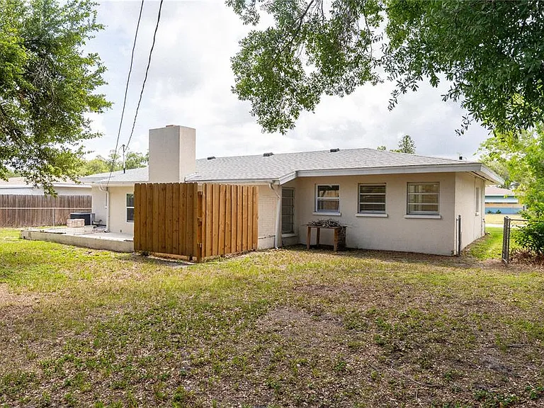 1915 Dudley Pl — Photo 15