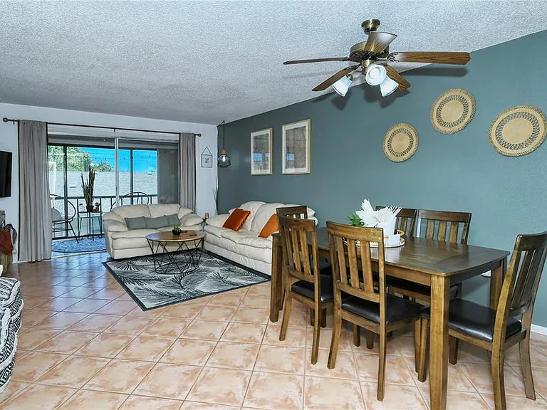 116 Vista Hermosa Cir #308C — Photo 4