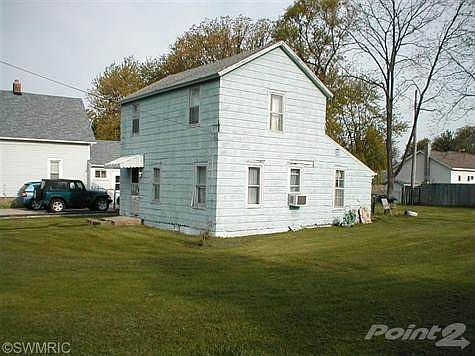 2nd image of 113 Sycamore St E