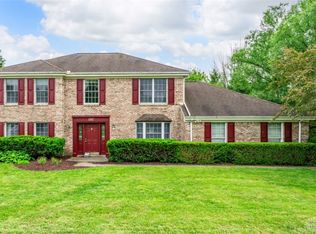 1747 Maple Ln, Dayton, OH 45432