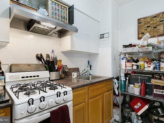 5th image of 4513 Spruce St #3R