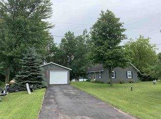 10120 W Tree Lake Rd, Rosholt, WI 54473