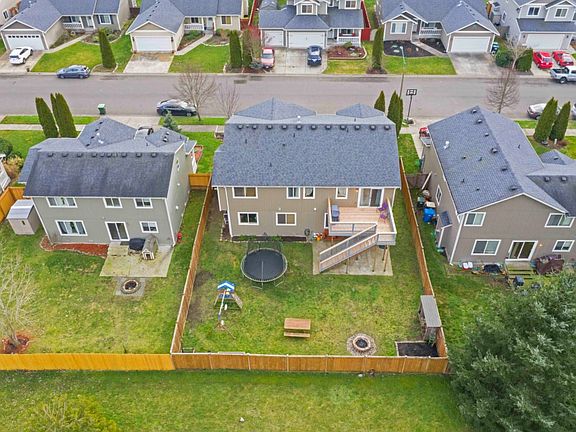 3rd image of 15810 Yelm Terra Way SE