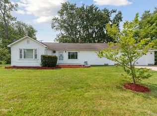 45477 Bemis Rd, Belleville, MI 48111