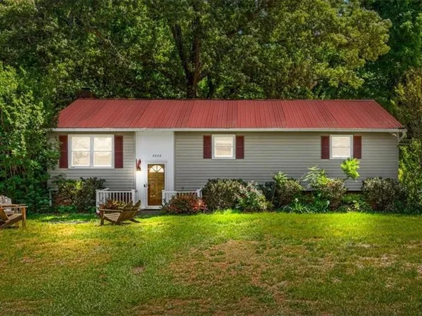 2250 Willow Bend Dr, Kernersville, NC 27284