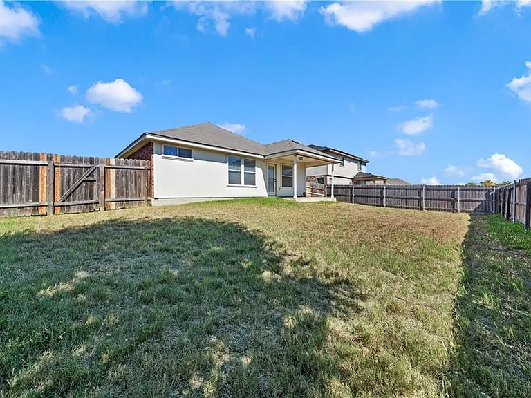 6512 Cold Water Dr — Photo 10