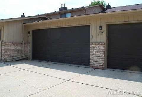 5th image of 29445 Scarborough Dr
