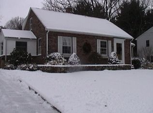 395 Maple Rd, Longmeadow, MA 01106