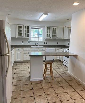 2nd image of 2228 Broadway St