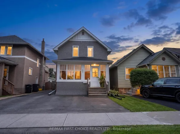 423 Marks St S, Thunder Bay, ON P7E 1M4