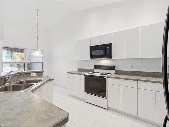 5th image of 24797 Lakemont Cove LN #202