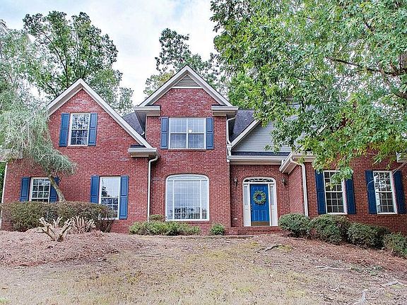 2nd image of 3911 Landmark Dr