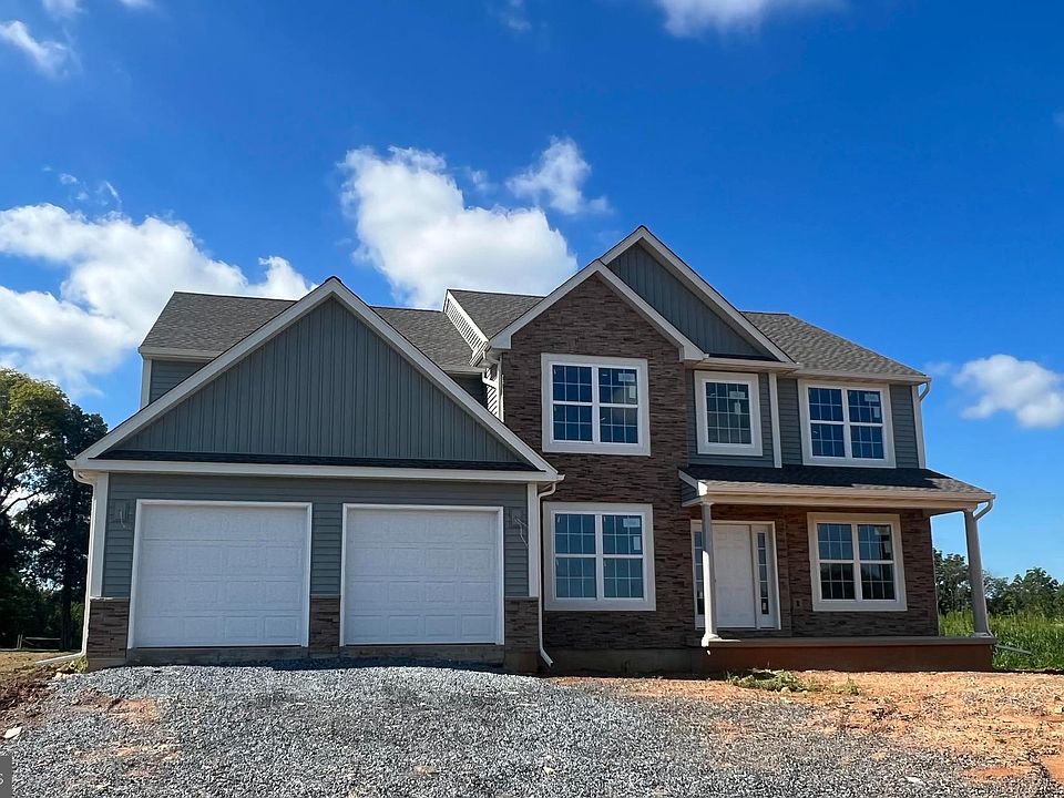 2nd image of 1019 River Crest Dr #30