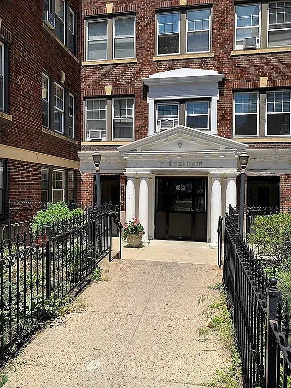 1 bed, 550 sqft, $2,500 — Photo 3