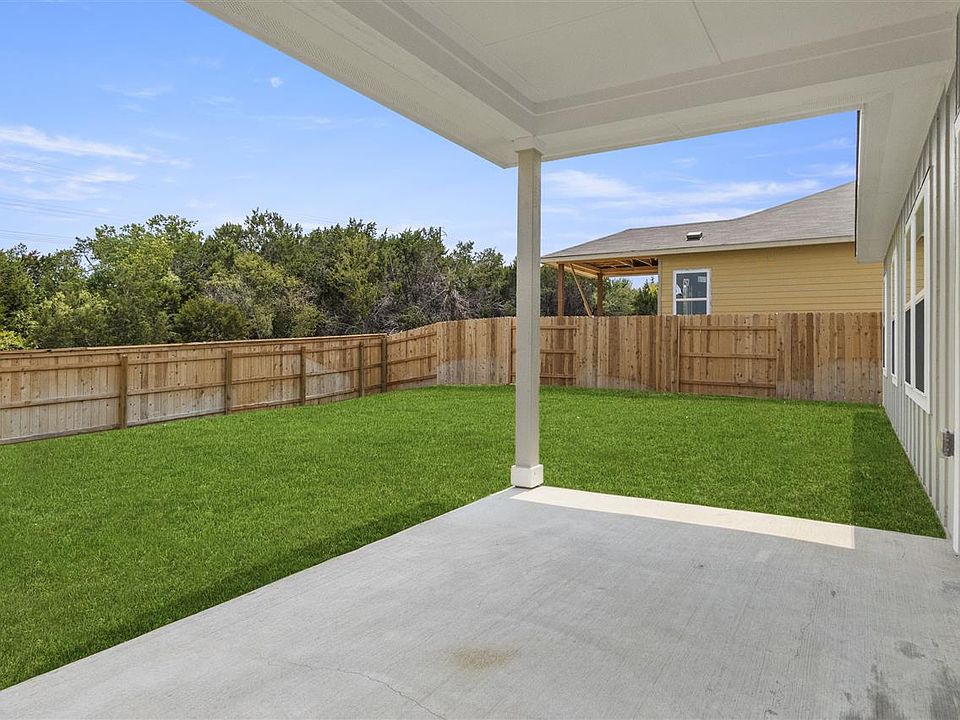 2nd image of 11417 Comano Dr