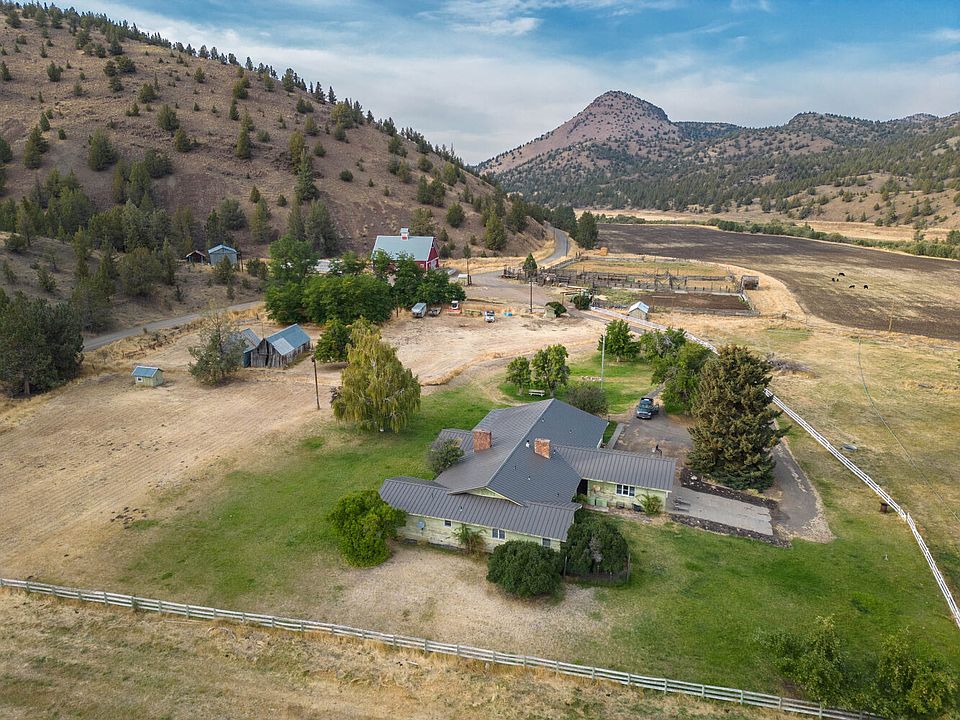 Aerial of the ranch homestead looking north