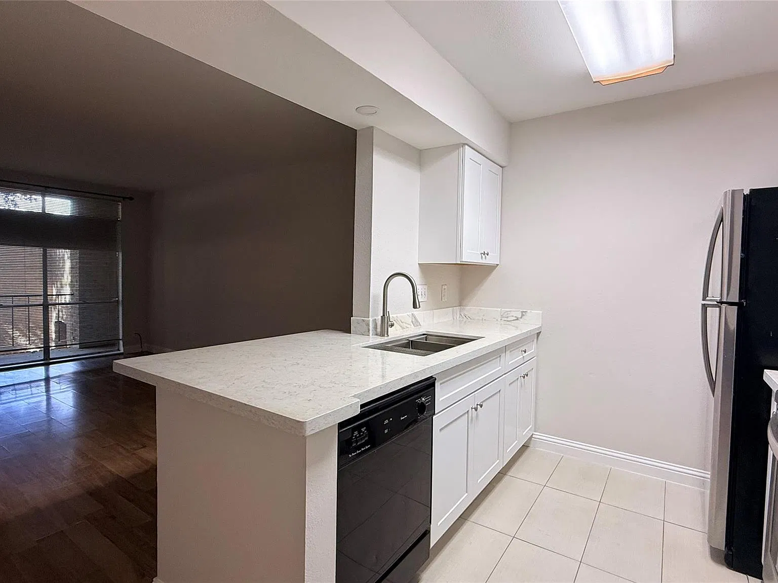 1 bed, 1.0 bath, 598 sqft, $1,100 — Photo 4