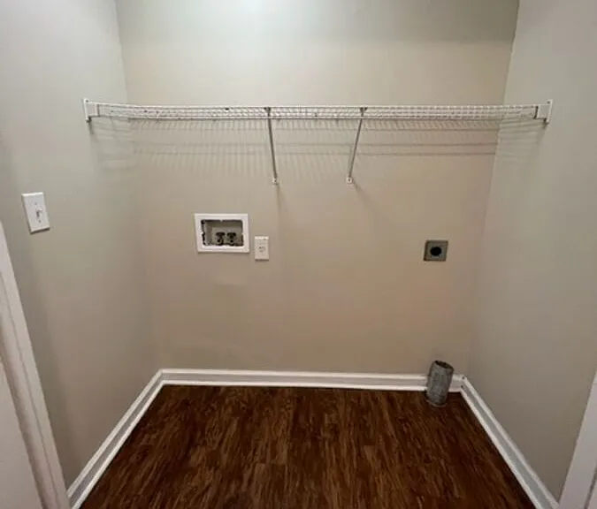 301 Parker Pl — Photo 4