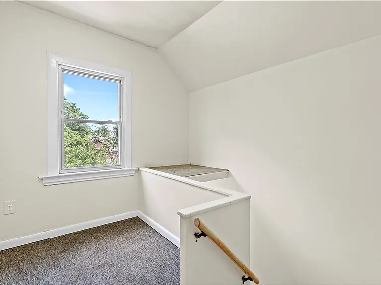 171-173 Norton St #2 — Photo 19