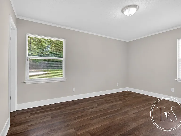 109 Elm St — Photo 20
