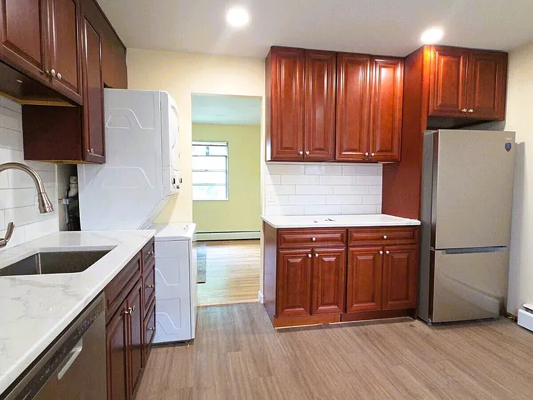 43 Fairview Dr #2 — Photo 2