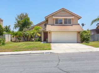 4002 Stonehedge Dr, Riverside, CA 92509