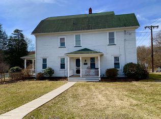 7 Harris Hill Rd, Trucksville, PA 18708