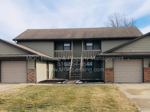 515 Sky Vue Dr, Raymore, MO