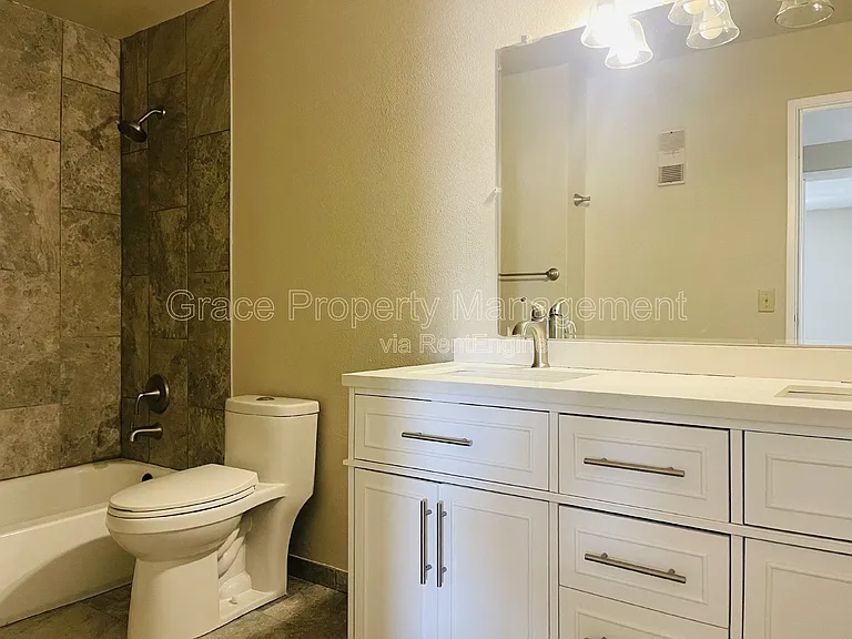 3318 S Ammons St #203 — Photo 7