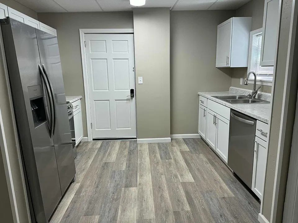 78 E Pomfret St #1