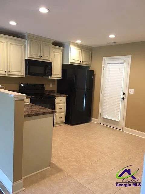 2 bed, 2.0 bath, 1120 sqft, $1,300 — Photo 4