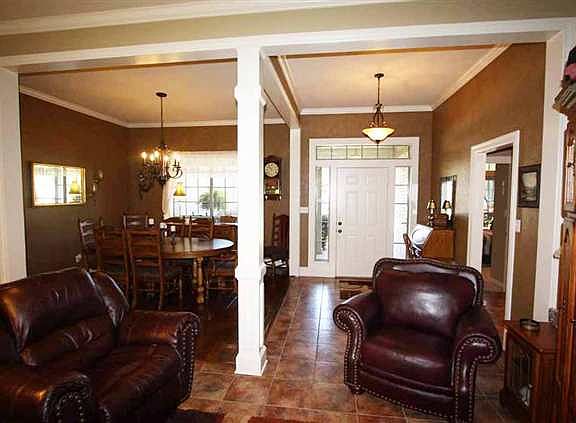 4th image of 3968 Chapel Woods Blvd