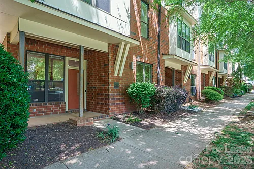 3435 Spencer St Photo 1