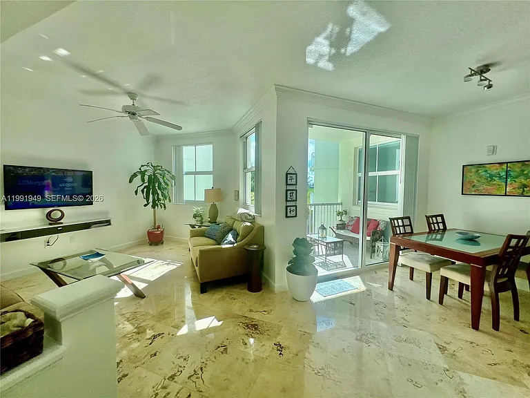 9172 Collins Ave #305 — Photo 2
