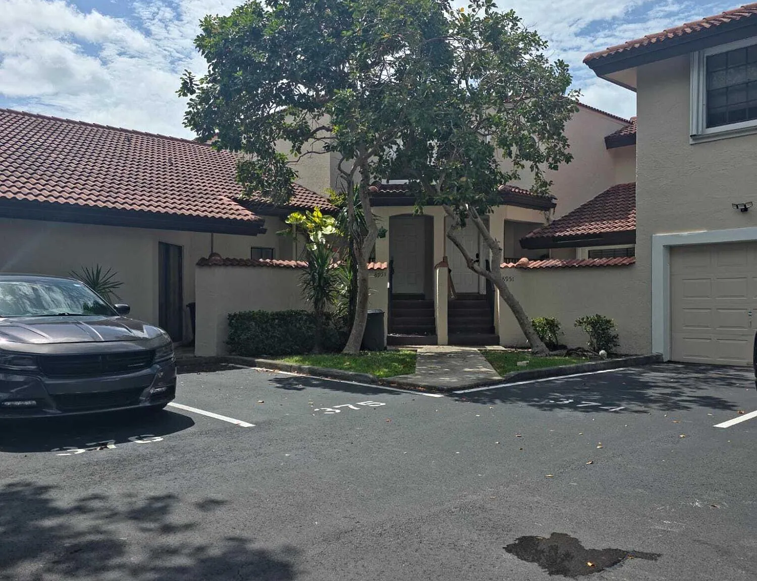 2 bed, 2.5 bath, 1189 sqft, $2,500 — Photo 1