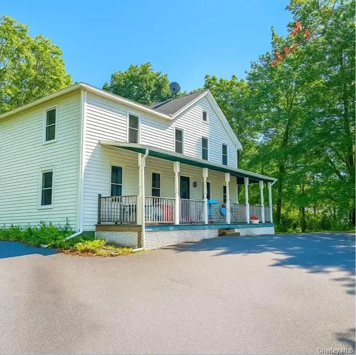 1 bed, 1.0 bath, 700 sqft, $1,200 — Photo 1