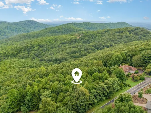 83 Eagle Rock Rd, Landrum, SC 29356