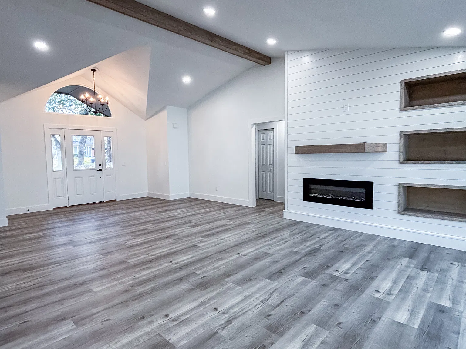 3 bed, 1348 sqft, $3,500 — Photo 4