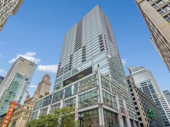 8 E Randolph St Unit 1207, Chicago, IL 60601