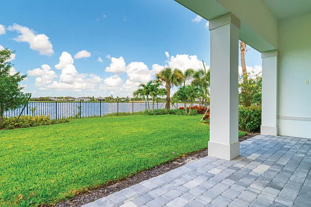 10444 Northbrook Circle Palm — Photo 1