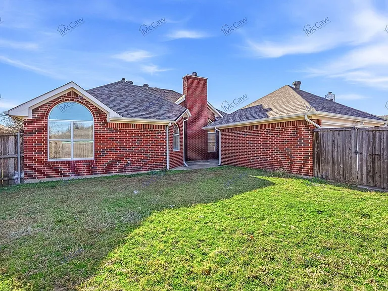 2314 Stillwater Dr — Photo 20