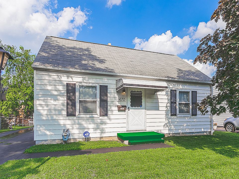 Welcome to 1670 Rhoda Ave.